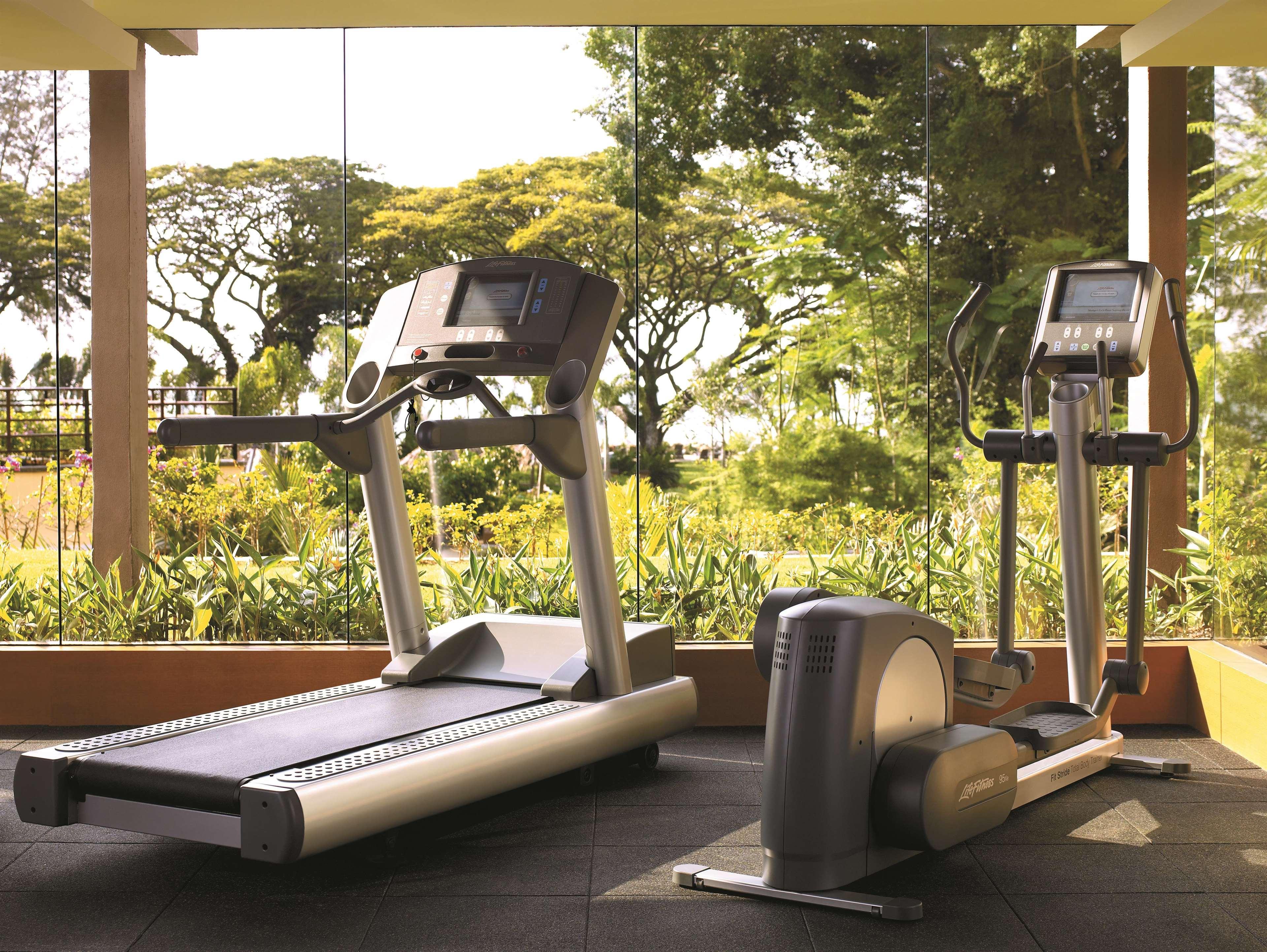 Shangri-La Rasa Sayang, Penang Batu Ferringhi Eksteriør bilde A treadmill